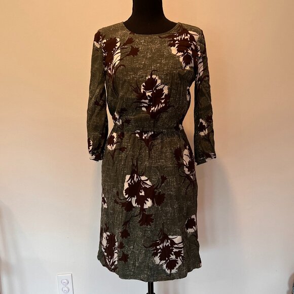 Boden Dresses & Skirts - Boden Green Floral 3/4 Sleeve Dress - 4 Long